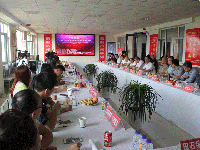 沁州黃產業響當當  數專家夸獎硬邦邦